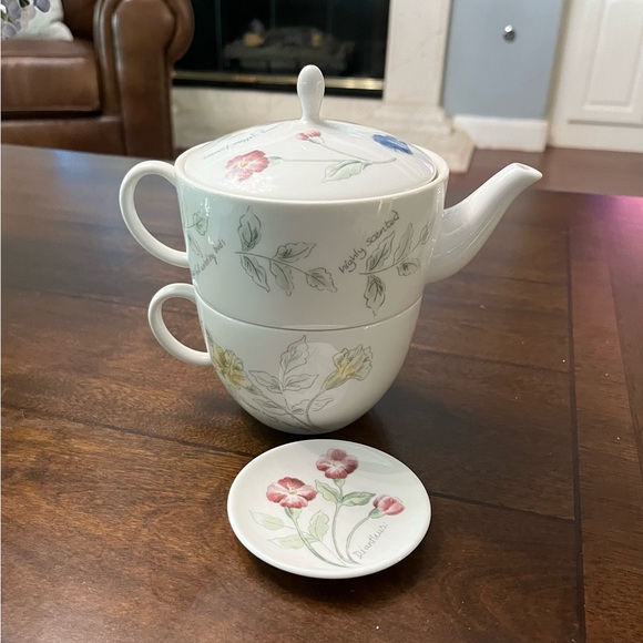 Lenox artist sketchbook stackable tea set with bag holder. - Picture 2 of 8